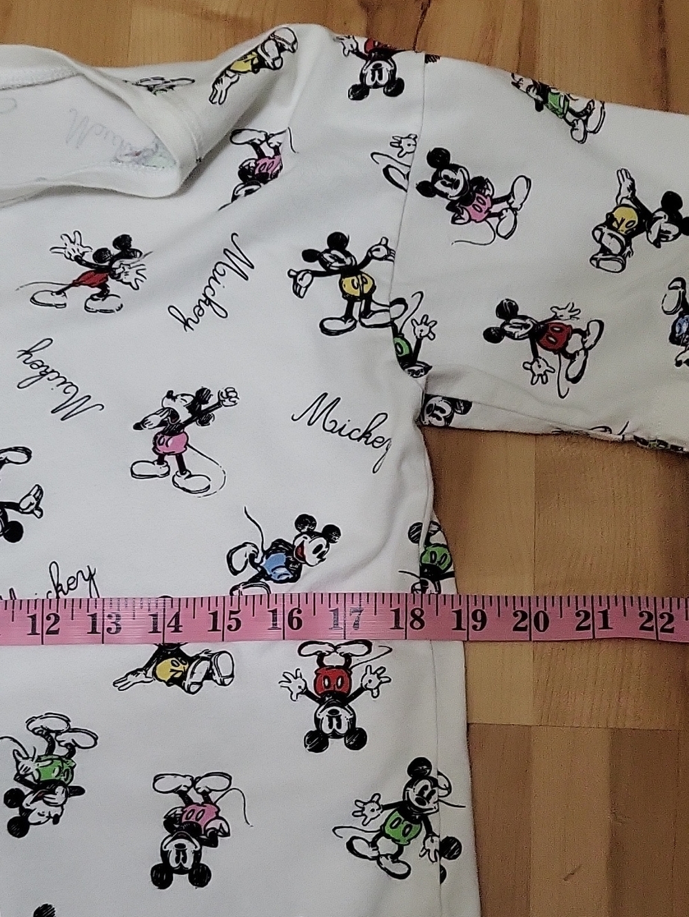 Disney White Short Sleeve Tee Multicolor Mickey Mouse Print Size Small - Picture 10 of 12